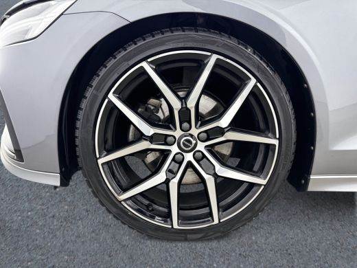 Volvo  S60 B3 R-Design | 20" Polestar wielen | Exterior Styling kit ActivLease financial lease
