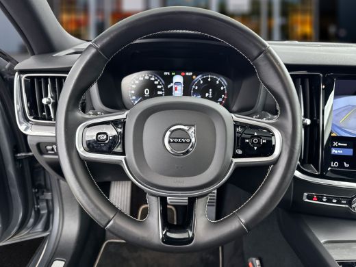 Volvo  S60 B3 R-Design | 20" Polestar wielen | Exterior Styling kit ActivLease financial lease