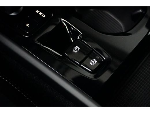 Volvo  XC40 Volvo T5 Plug-in hybrid Plus Dark | LageKM! | Camera | Intellisafe | NubuckBekleding! ActivLease financial lease