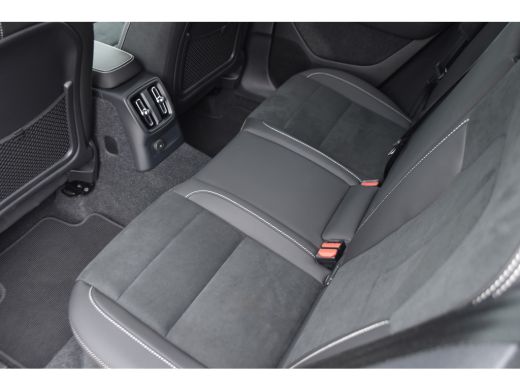 Volvo  XC40 Volvo T5 Plug-in hybrid Plus Dark | LageKM! | Camera | Intellisafe | NubuckBekleding! ActivLease financial lease