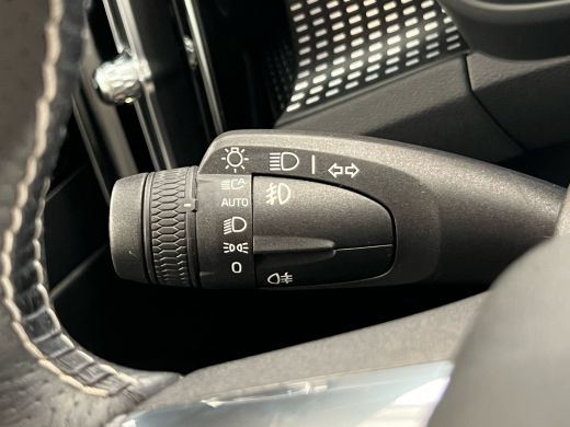 Volvo  XC40 Volvo T5 Recharge R-Design | Achteruitrijcamera | Apple Carplay/Android Auto|telefoonintegratie p... ActivLease financial lease