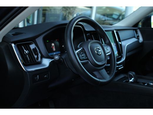 Volvo  XC60 B5 Momentum Business | Adaptive Cruise | Stuur/Stoelverwarming | Standkachel | Memory stoelen | G... ActivLease financial lease
