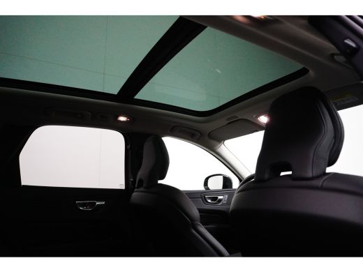 Volvo  XC60 T6 AWD Plus Bright | Adaptive Cruise | Panoramadak | Memory | Camera | Trekhaak | 21-Inch | BLIS ActivLease financial lease