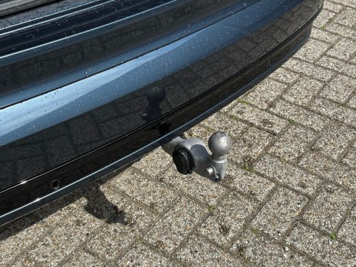 Volvo  XC90 Volvo T8 455PK AWD Ultra Dark | Luchtvering | Massage | B&W Audio | Trekhaak ActivLease financial lease