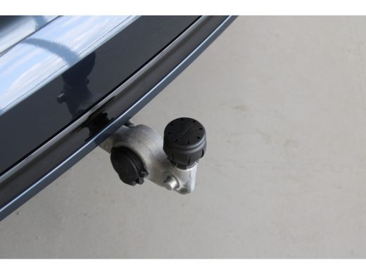 Volvo  XC90 T8 455PK AWD Ultra Dark | Luchtvering | Massage | B&W Audio | Trekhaak ActivLease financial lease