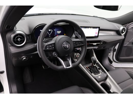 Alfa Romeo Tonale Alfa Romeo 1.3T PHEV Veloce | Achteruitrijcamera | Apple Carplay/Android Auto|telefoonintegratie ... ActivLease financial lease