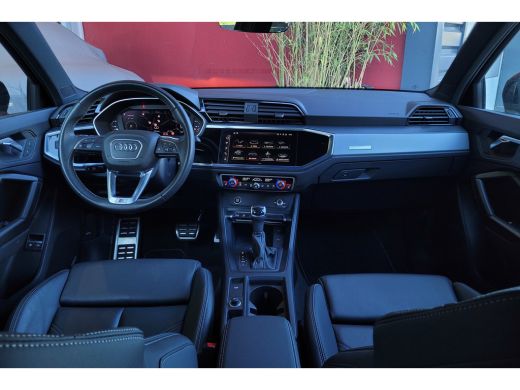 Audi Q3 Audi 45 TFSI e S-Edition | Trekhaak | Full LED | Stoel+stuurverw. | Leer | Adapt. Cruise | 20'' ActivLease financial lease