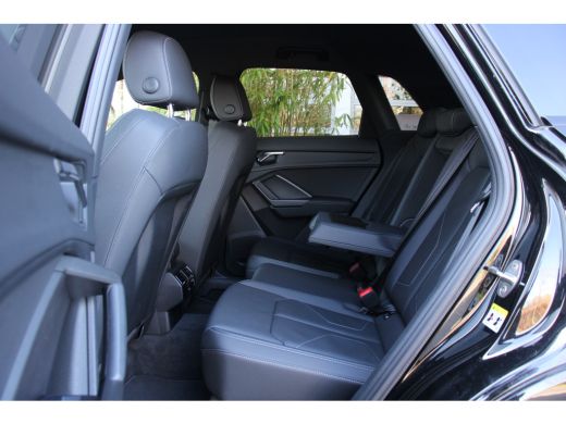 Audi Q3 Audi 45 TFSI e S-Edition | Trekhaak | Full LED | Stoel+stuurverw. | Leer | Adapt. Cruise | 20'' ActivLease financial lease