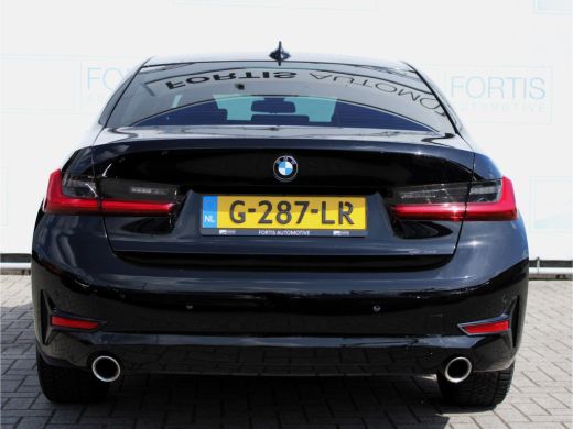 BMW 3-serie 320i Executive Edition NL AUTO | STOELVERW | CARPLAY | ActivLease financial lease