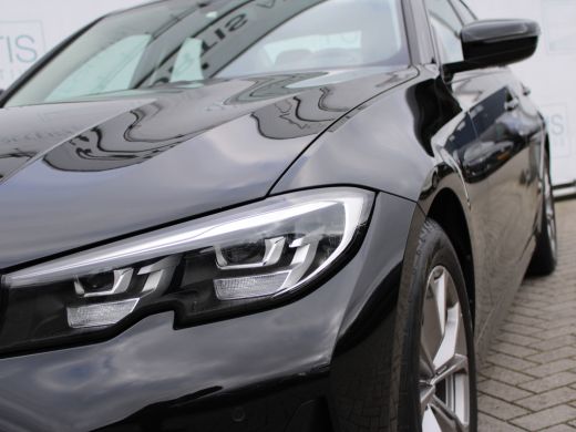 BMW 3-serie 320i Executive Edition NL AUTO | STOELVERW | CARPLAY | ActivLease financial lease