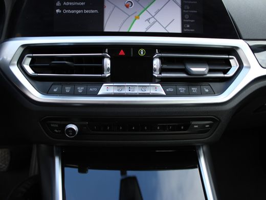 BMW 3-serie 320i Executive Edition NL AUTO | STOELVERW | CARPLAY | ActivLease financial lease