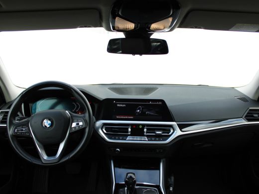 BMW 3-serie 320i Executive Edition NL AUTO | STOELVERW | CARPLAY | ActivLease financial lease