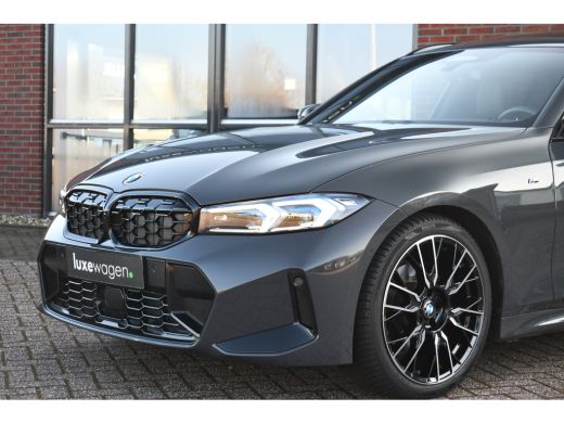 BMW 3 Serie Touring 320d M-Sport Pano ACC El-zetels Dravit Adp-onderstel Adp-LED ActivLease financial lease