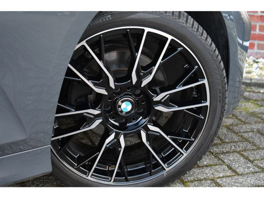 BMW 3 Serie Touring 320d M-Sport Pano ACC El-zetels Dravit Adp-onderstel Adp-LED ActivLease financial lease
