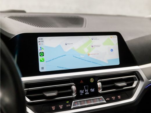 BMW 3 Serie Touring 320i Sportline Shadow 184Pk Automaat (APPLE CARPLAY, GROOT NAVI, CAMERA, LEDER, ADAPTIVE ... ActivLease financial lease