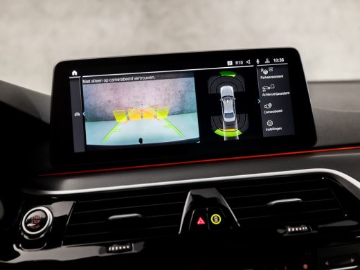 BMW 5 Serie 530e xDrive M Sport 293Pk Automaat (APPLE CARPLAY, M PAKKET, ADAPTIVE CRUISE, SFEERVERLICHTING, S... ActivLease financial lease