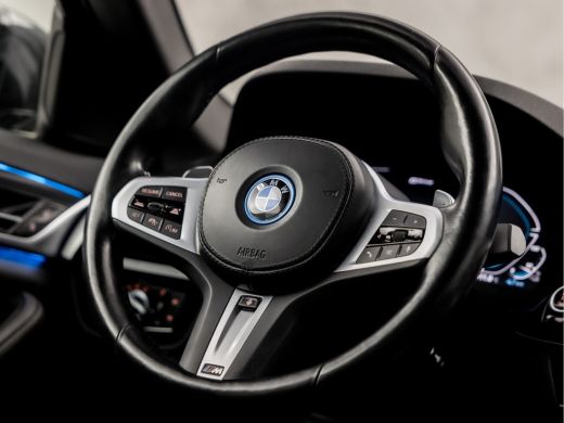 BMW 5 Serie 530e xDrive M Sport 293Pk Automaat (APPLE CARPLAY, M PAKKET, ADAPTIVE CRUISE, SFEERVERLICHTING, S... ActivLease financial lease