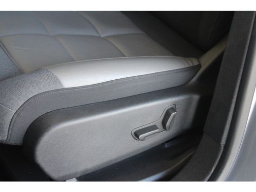 Citroën C5 Aircross Citroen 1.6 Plug-in Hybrid Shine EAT8 LUXE UITVOERING | COMFORT LEDERSTOELEN | FULL LED | ADAPTIV... ActivLease financial lease
