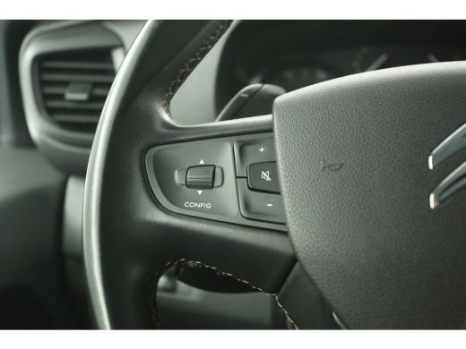 Citroën Jumpy 2.0 BlueHDI L2H1 177PK Automaat Airco 360Camera Carplay Cruise LED PDC 3 Persoons Trekhaak ActivLease financial lease