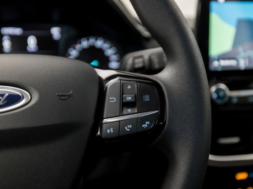 Ford Fiesta 1.1 Design (APPLE CARPLAY, GROOT NAVI, PARKEERSENSOREN, SPORTSTOELEN, CRUISE, LANE ASSIST, DAB+, ... ActivLease financial lease