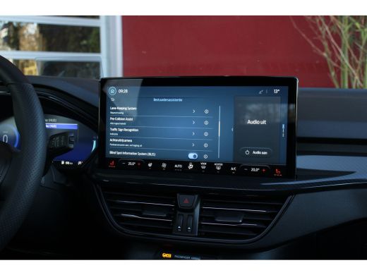 Ford FOCUS Wagon 1.0 EcoBoost Hybrid ST Line X | Pano | Head-Up | Adapt. Cruise | Elek. klep | Stoel+stuurverw. | ... ActivLease financial lease