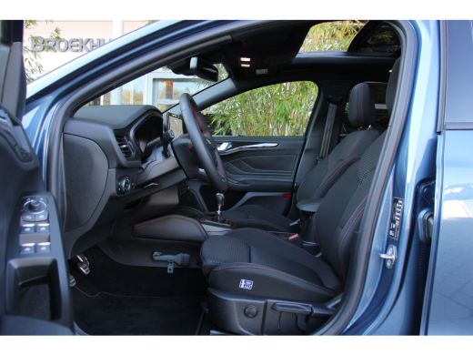 Ford FOCUS Wagon 1.0 EcoBoost Hybrid ST Line X | Pano | Head-Up | Adapt. Cruise | Elek. klep | Stoel+stuurverw. | ... ActivLease financial lease