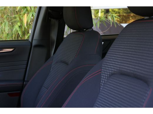 Ford Kuga 2.5 PHEV ST-Line | Trekhaak | Achteruitrijcamera | Cruise Control | Apple Carplay/Android Auto ActivLease financial lease