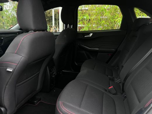 Ford Kuga Ford 2.5 PHEV ST-Line | Trekhaak | Standkachel | Camera | Clima | Apple Carplay ActivLease financial lease