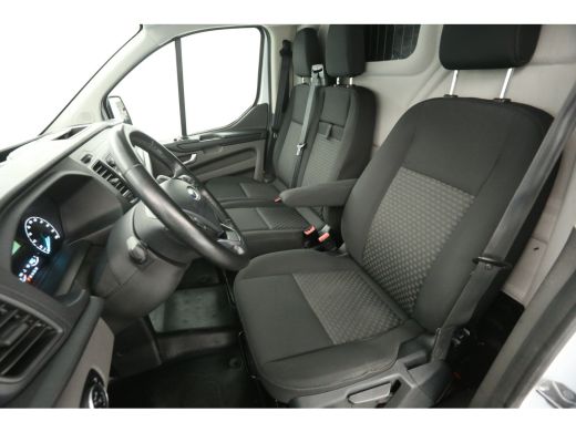 Ford Transit Custom 300 2.0 TDCI L1H1 Automaat Airco Cruise 3 Persoons PDC 2xSchuifdeur Elektrpakket Trekhaak ActivLease financial lease