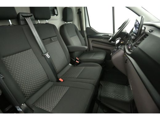 Ford Transit Custom Trend 2.0 Ecoblue L2H1 Automaat Traanplaat Airco Camera Cruise Carplay LED PDC 3 Persoons Trekhaak ActivLease financial lease