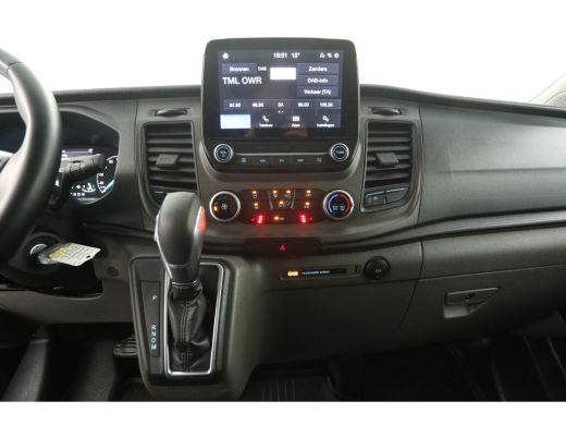 Ford Transit Custom Trend 2.0 Ecoblue L2H1 Automaat Traanplaat Airco Camera Cruise Carplay LED PDC 3 Persoons Trekhaak ActivLease financial lease