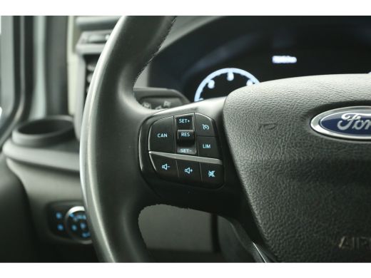 Ford Transit Custom Trend 2.0 Ecoblue L2H1 Automaat Traanplaat Airco Camera Cruise Carplay LED PDC 3 Persoons Trekhaak ActivLease financial lease