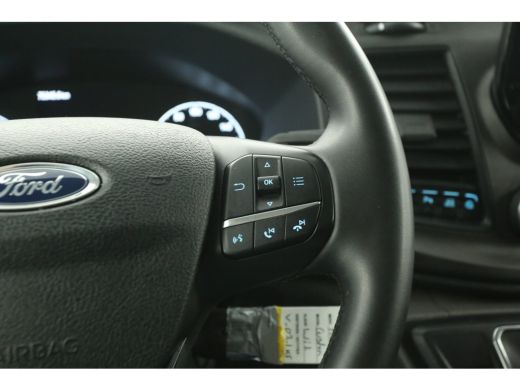 Ford Transit Custom Trend 2.0 Ecoblue L2H1 Automaat Traanplaat Airco Camera Cruise Carplay LED PDC 3 Persoons Trekhaak ActivLease financial lease