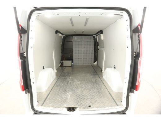 Ford Transit Custom Trend 2.0 Ecoblue L2H1 Automaat Traanplaat Airco Camera Cruise Carplay LED PDC 3 Persoons Trekhaak ActivLease financial lease