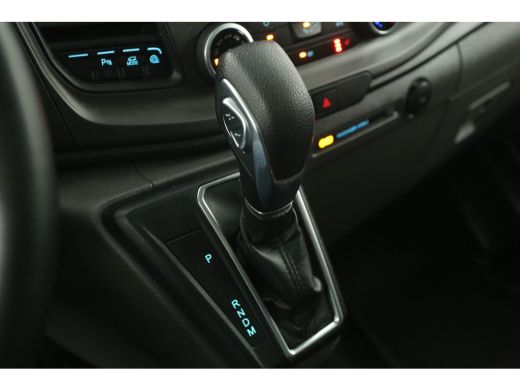 Ford Transit Custom Trend 2.0 Ecoblue L2H1 Automaat Traanplaat Airco Camera Cruise Carplay LED PDC 3 Persoons Trekhaak ActivLease financial lease