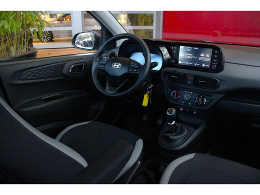 Hyundai i10 1.0 Comfort | CarPlay | DAB | Lane Keeping | Airco | CarPlay | DAB | Lane Keeping | Airco ActivLease financial lease