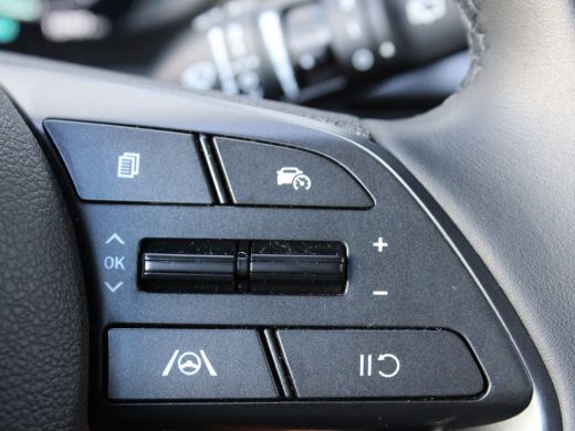 Hyundai i20 Hyundai 1.0 T-GDI Comfort Smart | Armsteun voor | Elektronisch Stabiliteits Programma | Navigatie... ActivLease financial lease