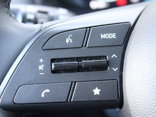 Hyundai i20 Hyundai 1.0 T-GDI Comfort Smart | Armsteun voor | Elektronisch Stabiliteits Programma | Navigatie... ActivLease financial lease