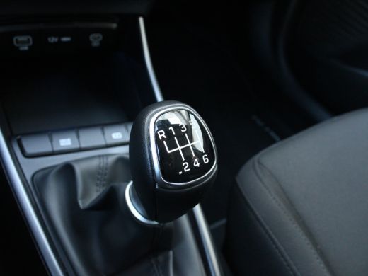 Hyundai i20 Hyundai 1.0 T-GDI Comfort Smart | Armsteun voor | Elektronisch Stabiliteits Programma | Navigatie... ActivLease financial lease
