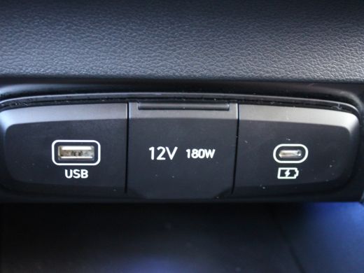 Hyundai i20 Hyundai 1.0 T-GDI Comfort Smart | Armsteun voor | Elektronisch Stabiliteits Programma | Navigatie... ActivLease financial lease