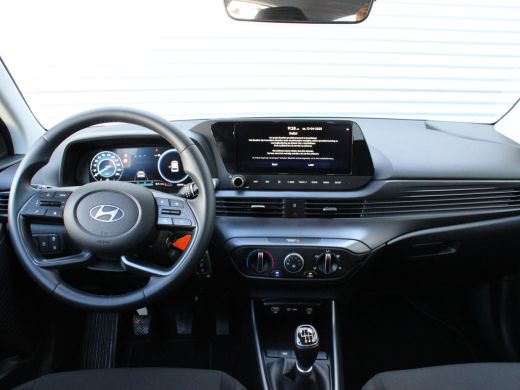 Hyundai i20 Hyundai 1.0 T-GDI Comfort Smart | Armsteun voor | Elektronisch Stabiliteits Programma | Navigatie... ActivLease financial lease