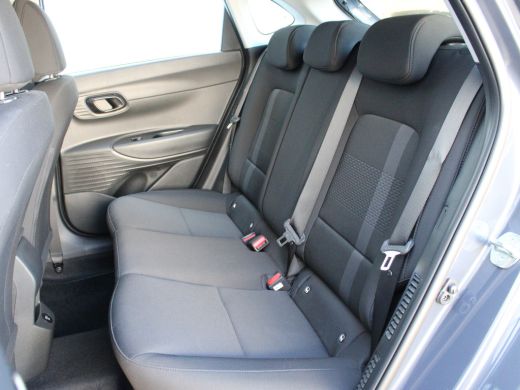 Hyundai i20 Hyundai 1.0 T-GDI Comfort Smart | Armsteun voor | Elektronisch Stabiliteits Programma | Navigatie... ActivLease financial lease