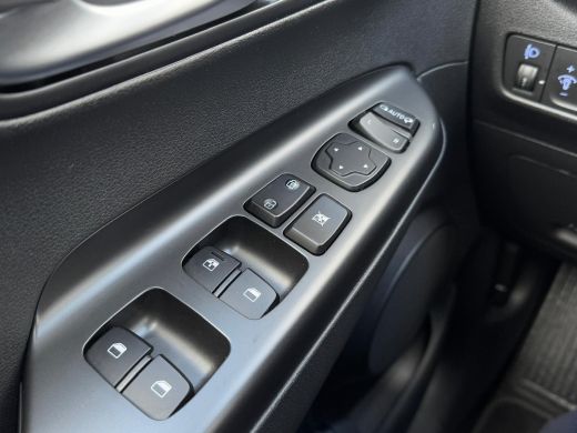 Hyundai KONA Electric Hyundai 64 kWh 204pk Pure | LED | Camera | Climate | Carplay | Keyless | Navigatie | 17" Lichtmet... ActivLease financial lease