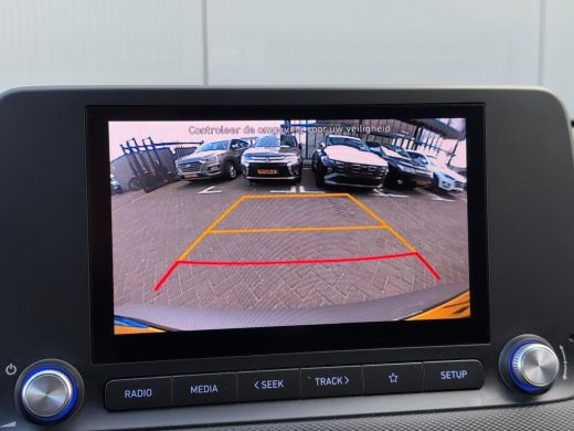 Hyundai KONA Electric Hyundai 64 kWh 204pk Pure | LED | Camera | Climate | Carplay | Keyless | Navigatie | 17" Lichtmet... ActivLease financial lease