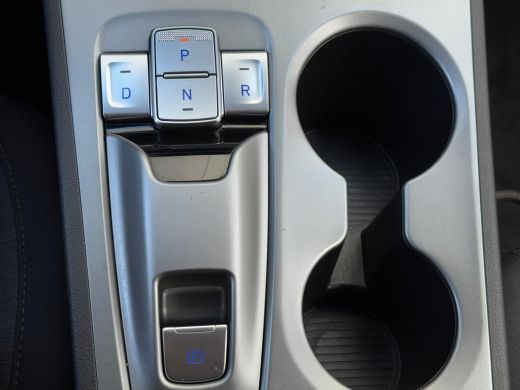 Hyundai KONA Electric Hyundai 64 kWh 204pk Pure | LED | Camera | Climate | Carplay | Keyless | Navigatie | 17" Lichtmet... ActivLease financial lease