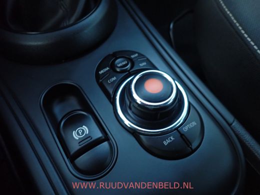 Mini Countryman 1.5 Cooper SALT NAVI/CRUISE/CLIMA MOONWALK-GREY ActivLease financial lease