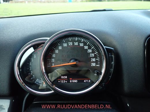Mini Countryman 1.5 Cooper SALT NAVI/CRUISE/CLIMA MOONWALK-GREY ActivLease financial lease