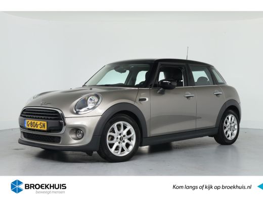 Mini Mini 1.5 Cooper Business Edition Navigatie | Automaat | Climate control | Cruise control | Dealer onde...