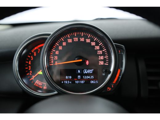 Mini Mini 1.5 One First | Dealer Onderhouden! | Airco | Parkeersensoren | Lichtmetalen Velgen | Bluetooth |... ActivLease financial lease