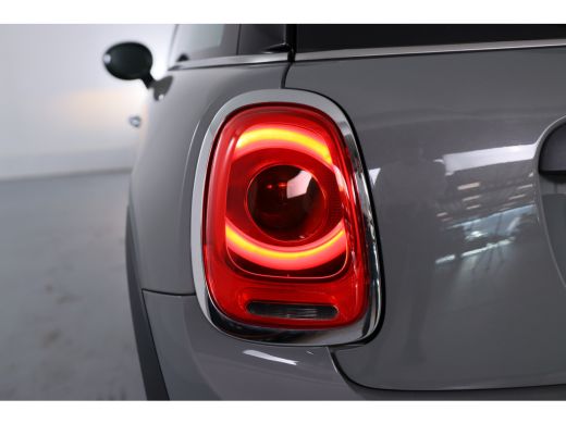 Mini Mini 1.5 One First | Dealer Onderhouden! | Airco | Parkeersensoren | Lichtmetalen Velgen | Bluetooth |... ActivLease financial lease